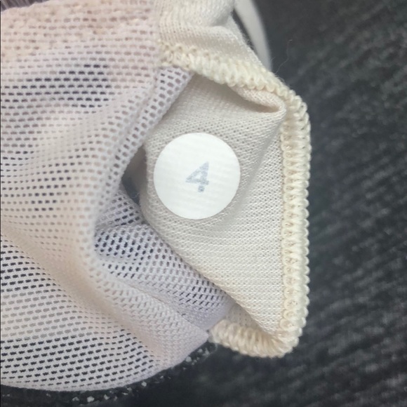 Lululemon Straight Up Bra - Picture 4 of 4